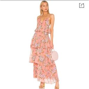Beautiful NWT House of Harlow x Revolve floral dress